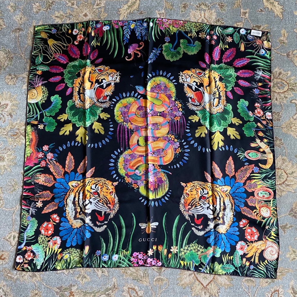 GUCCI Tiger Silk Scarf